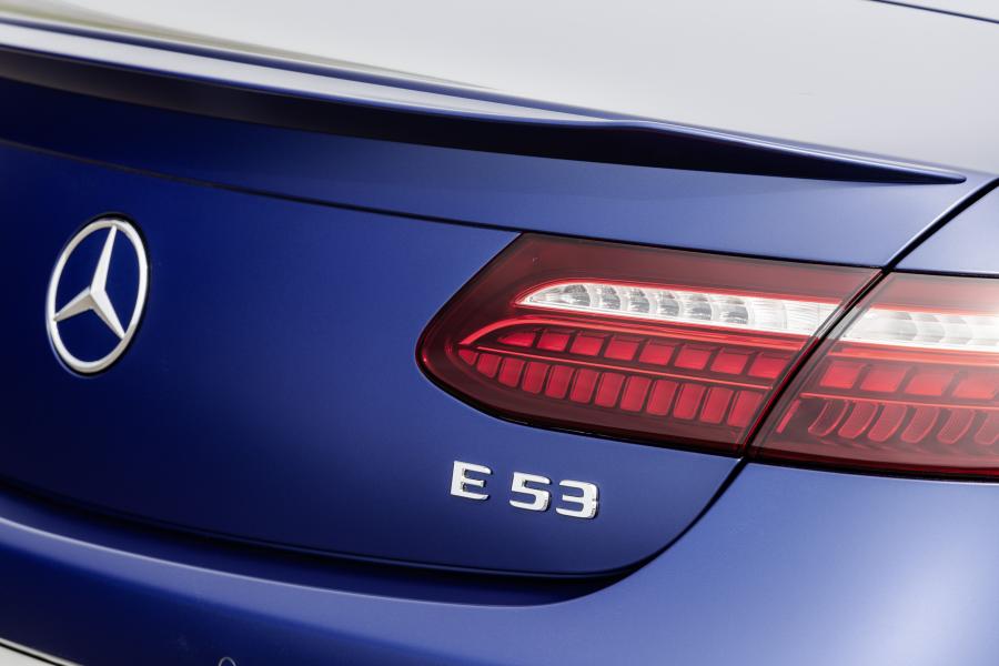 Детали экстерьера Mercedes-AMG E53 4Matic+ Cabriolet (A238) 2020 года  (WW) (фото 6 из 36)